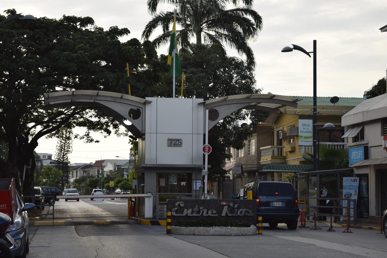 Alojamiento Castelnouvo, Entre Rios, Guayaquil, Ecuador ภายนอก รูปภาพ