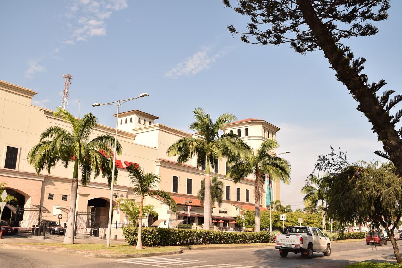 Alojamiento Castelnouvo, Entre Rios, Guayaquil, Ecuador ภายนอก รูปภาพ